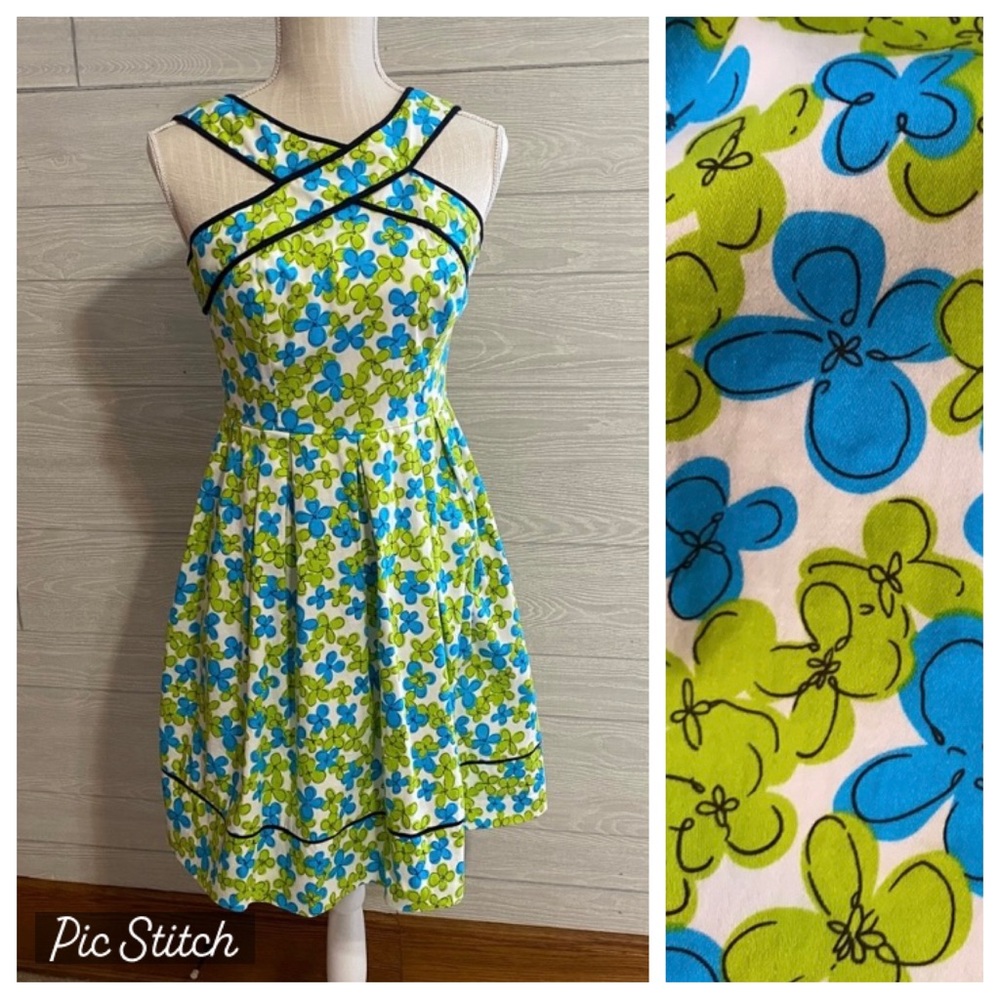 Maggy London sleeveless fit and flare dress. Size 8 petite